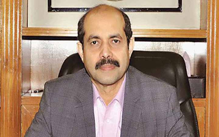 মাছ নয়, গুলশান লেকে মশার চাষ হচ্ছে: মেয়র আতিক